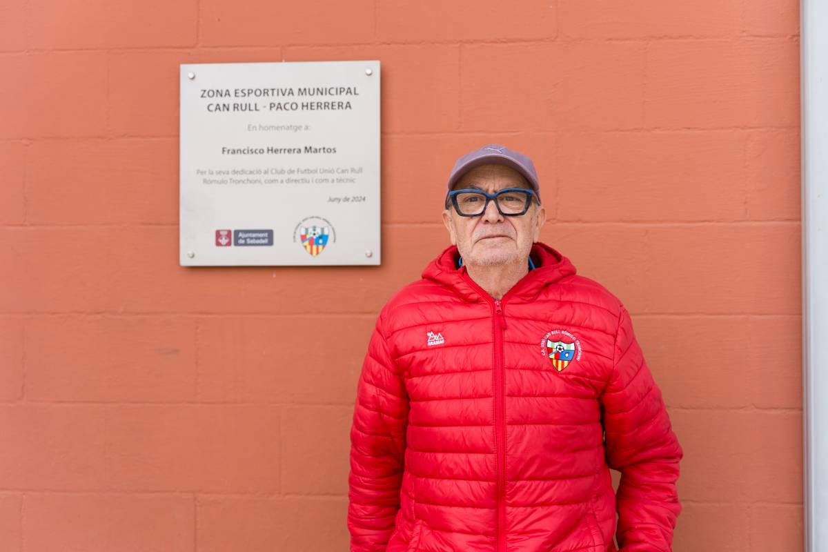 La zona esportiva municipal del barri porta el seu nom