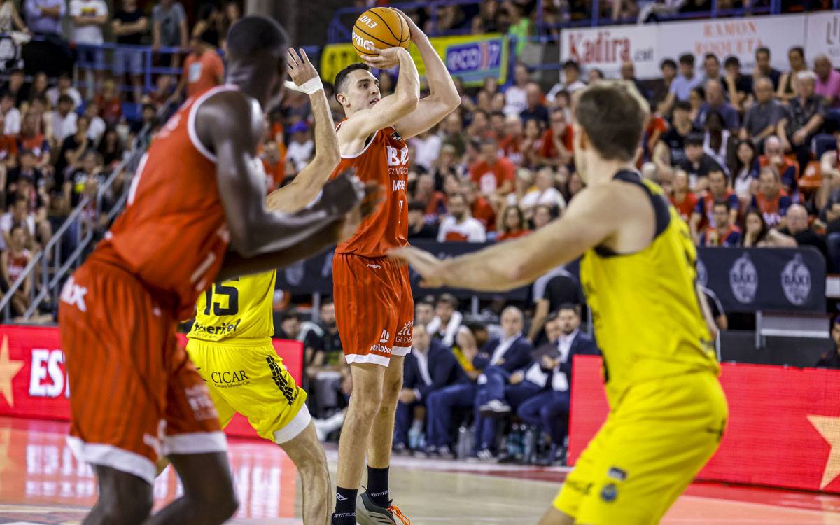 El Baxi Manresa torna a la feina davant el seu pitjor malson