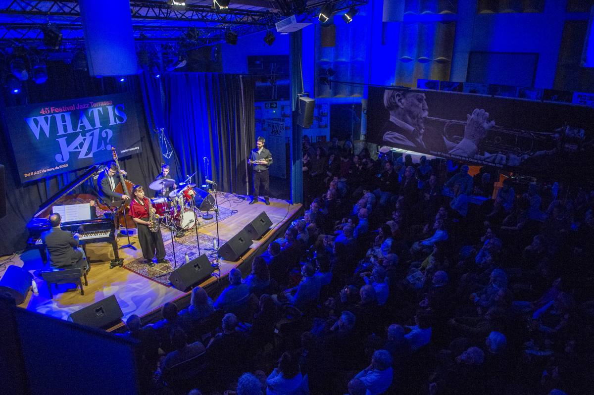 La Nova Jazz Cava, plena en l'acte inaugural - Alberto Tallón