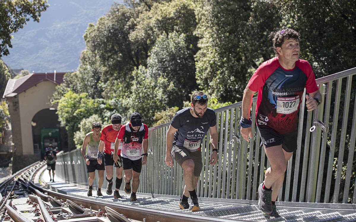 La Vertical Montserrat tornarà al maig amb una nova edició solidària de 2.180 esglaons