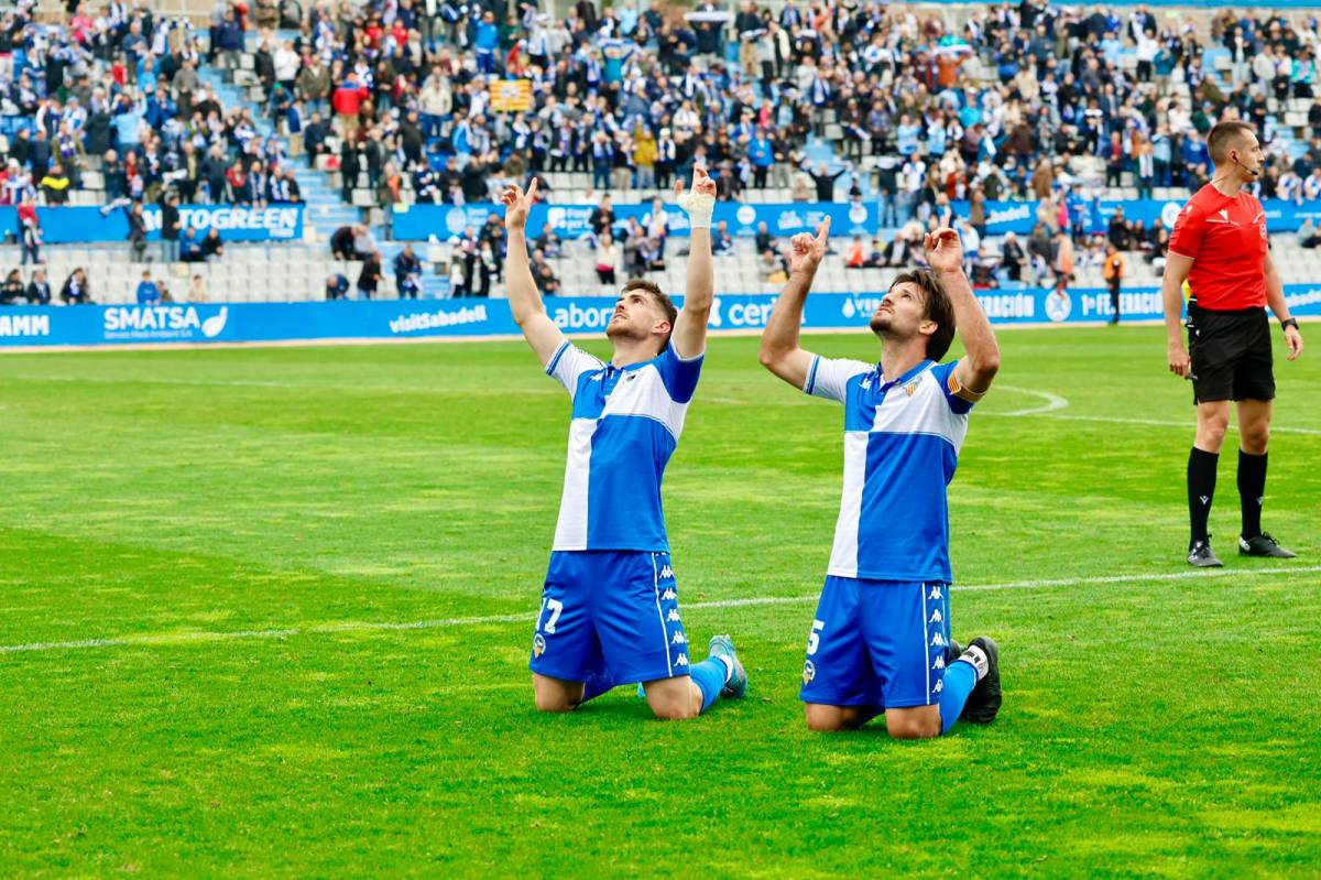 Coscia i Bonaldo, celebrant el segon gol