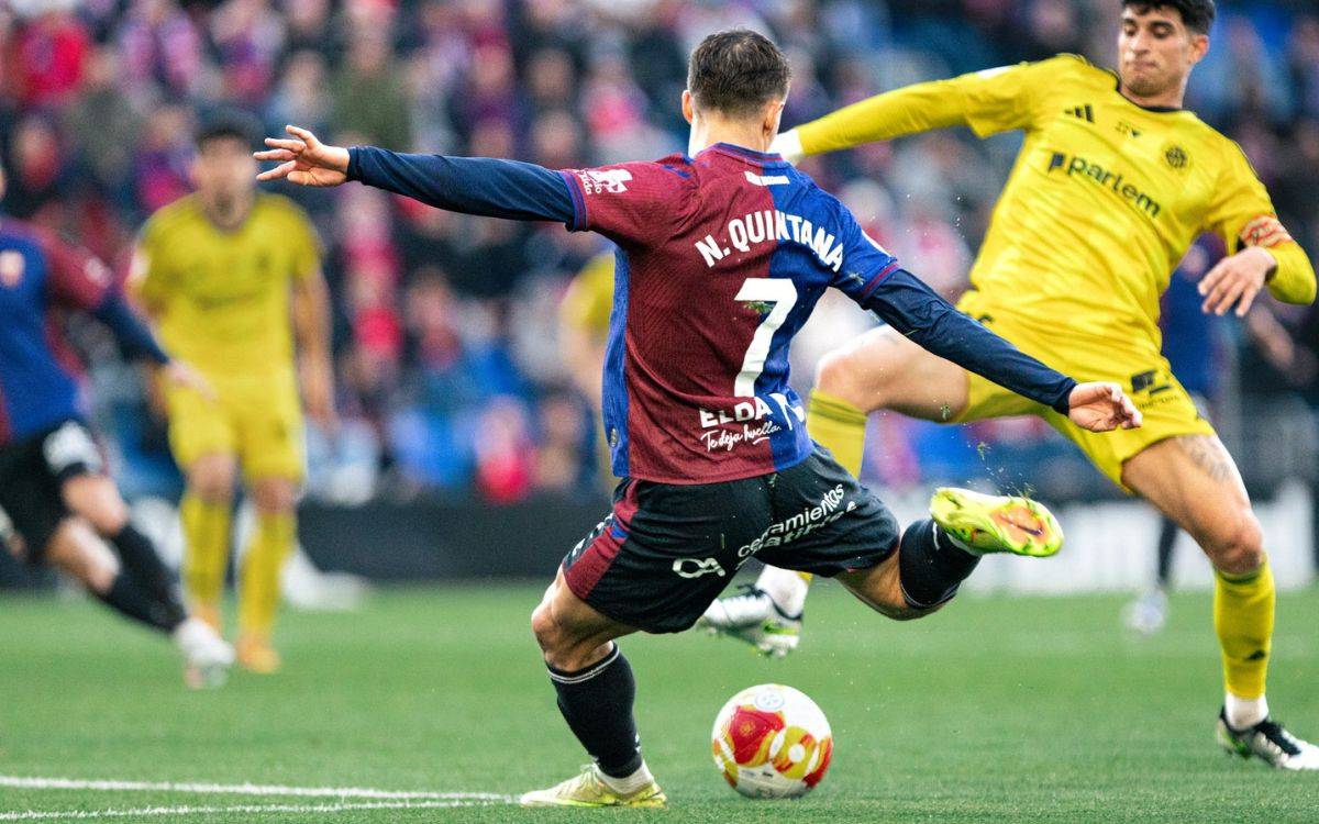 El Nàstic surt escaldat del camp de l'Eldense (4-1) i queda a tocar del precipici