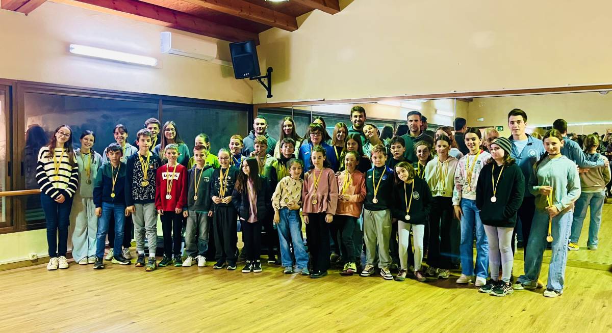 Més d'un centenar de nens i nenes han participat a la fase comarcal de natació del Solsonès 