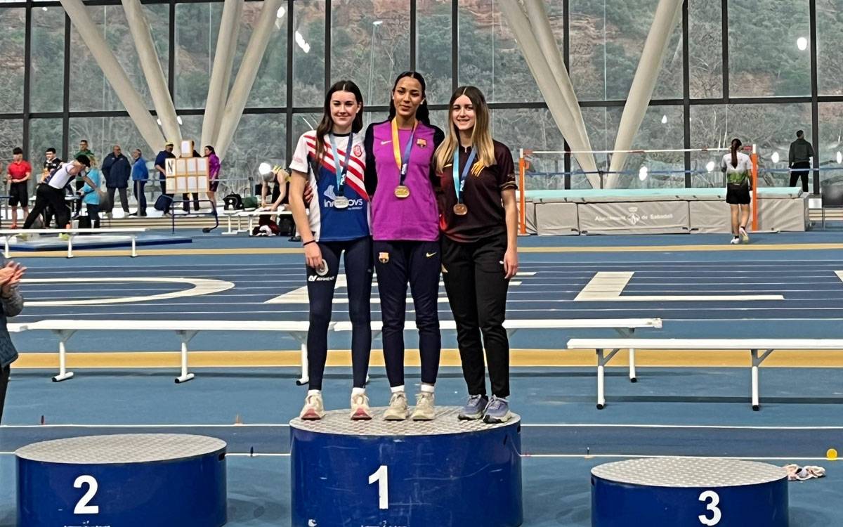 L'Avinent Manresa suma quatre medalles al Campionat de Catalunya sub-20 en pista coberta