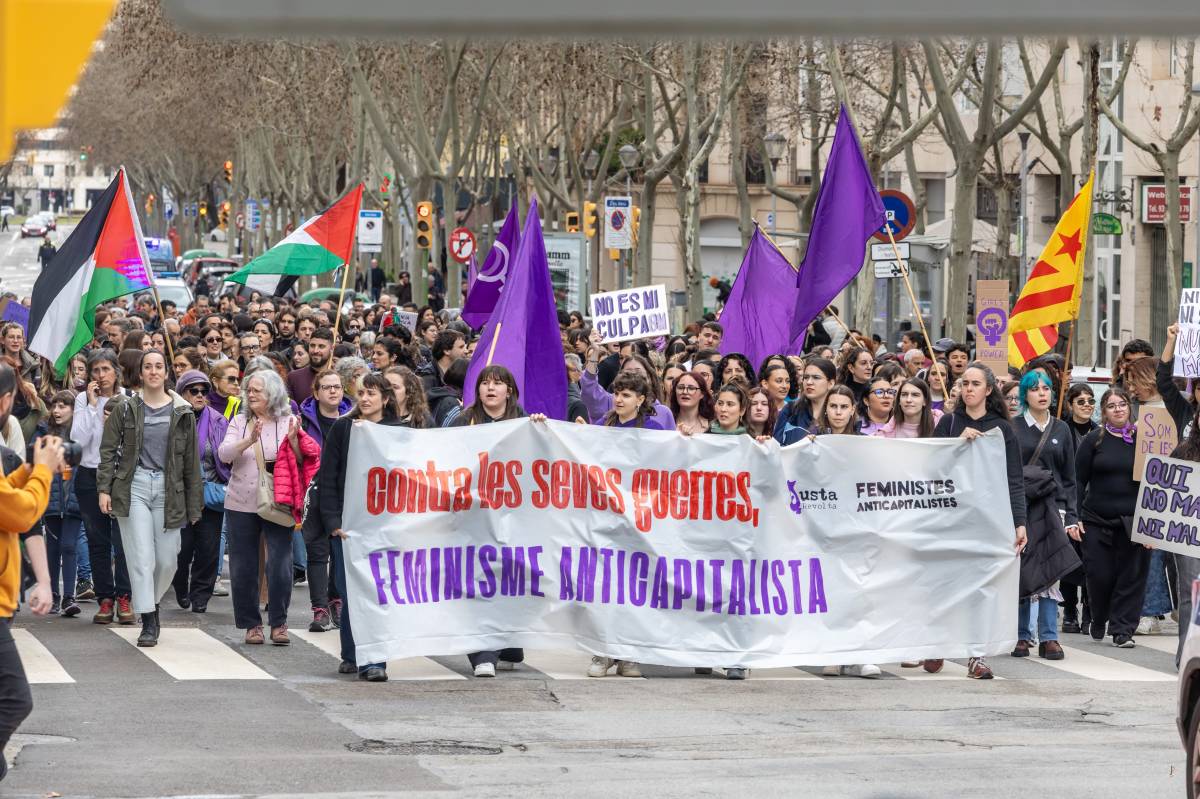 FOTOS | La manifestació del 8M a Sabadell: 