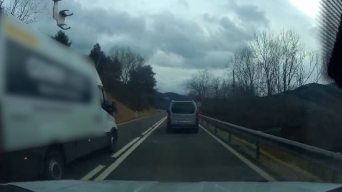 Investiguen un veí de Lleida per fer un avançament temerari amb una furgoneta a l'N-230