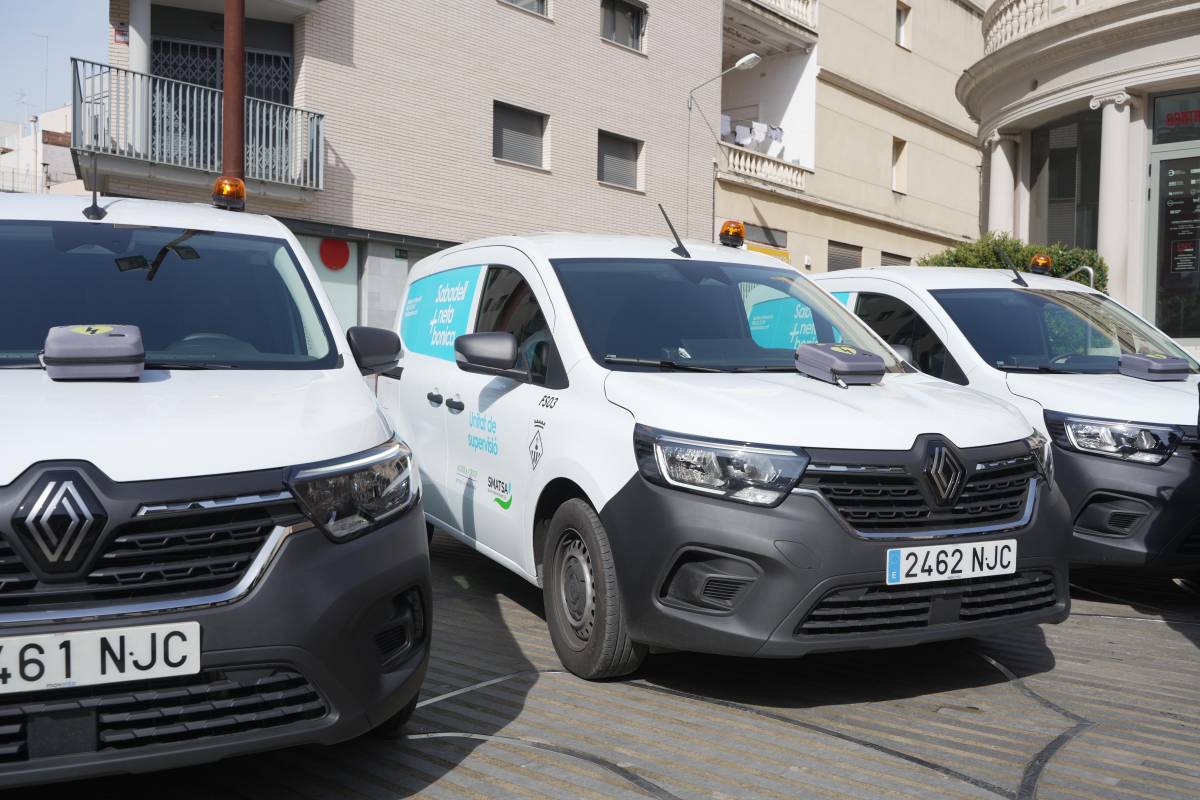 Les furgonetes de SMATSA equipades amb dispositius DEA