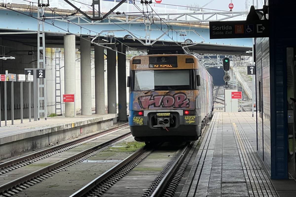 La reobertura de l'R3 només ha durat unes hores