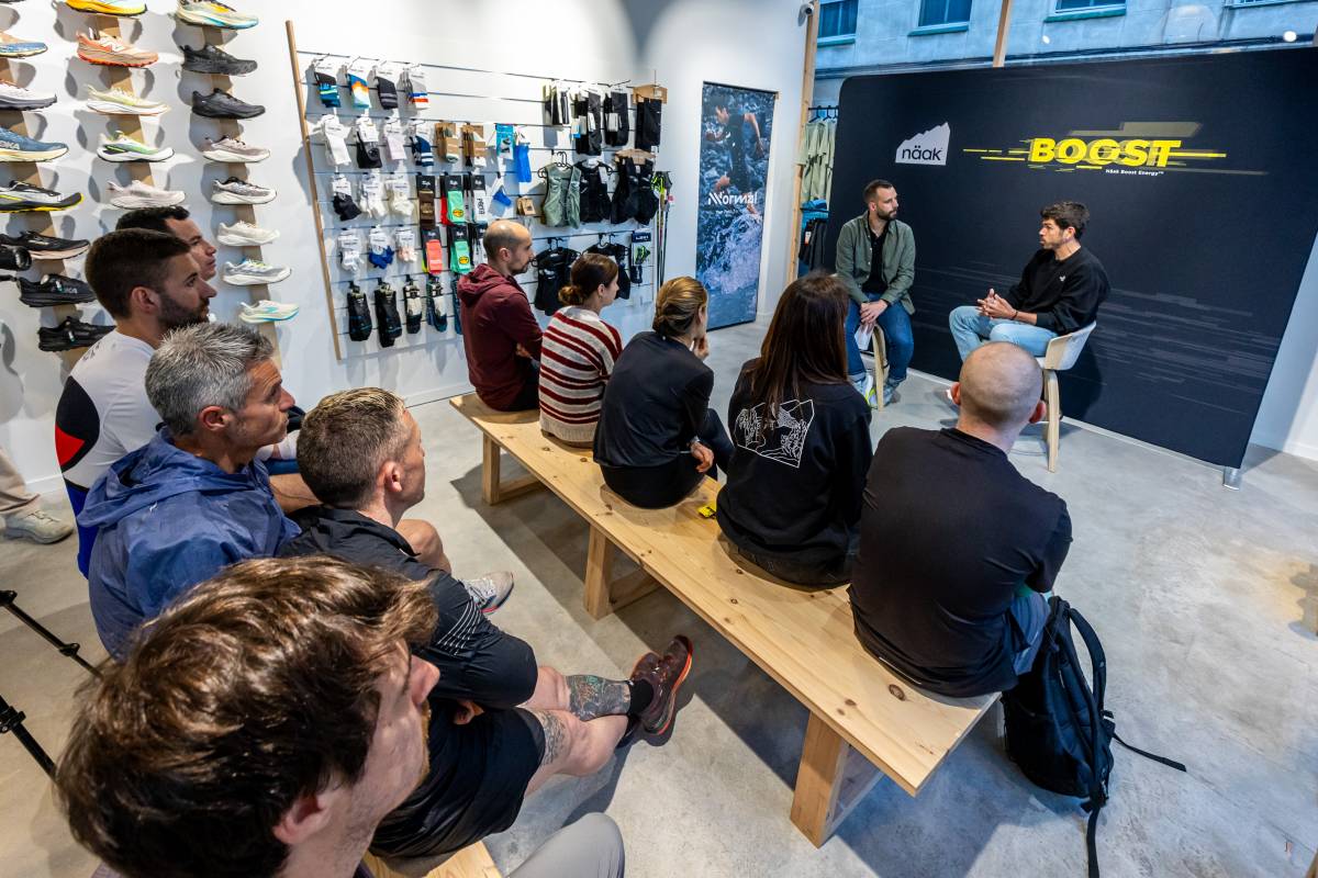 Pau Capell visita la botiga Ashi de Sabadell