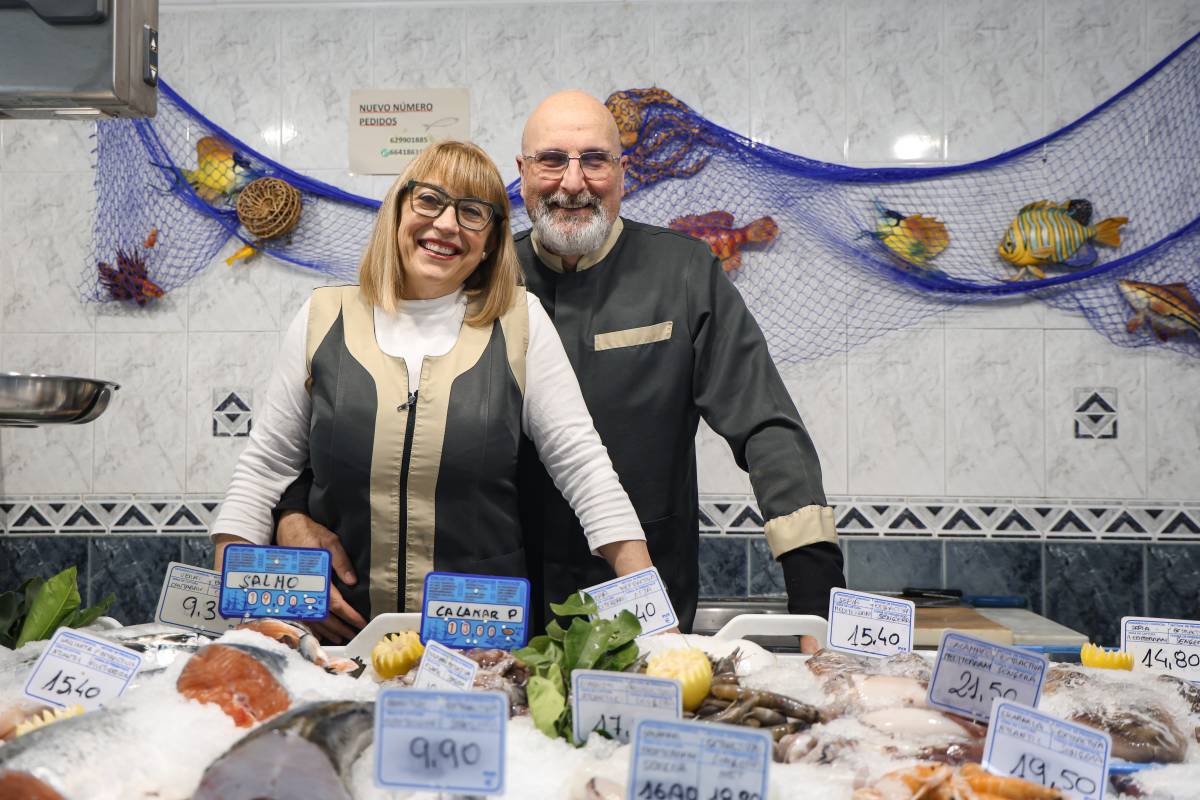 Adeu a quatre dècades de peix a la mítica Xoni: "Hem fet de psicòlegs per a molts clients"