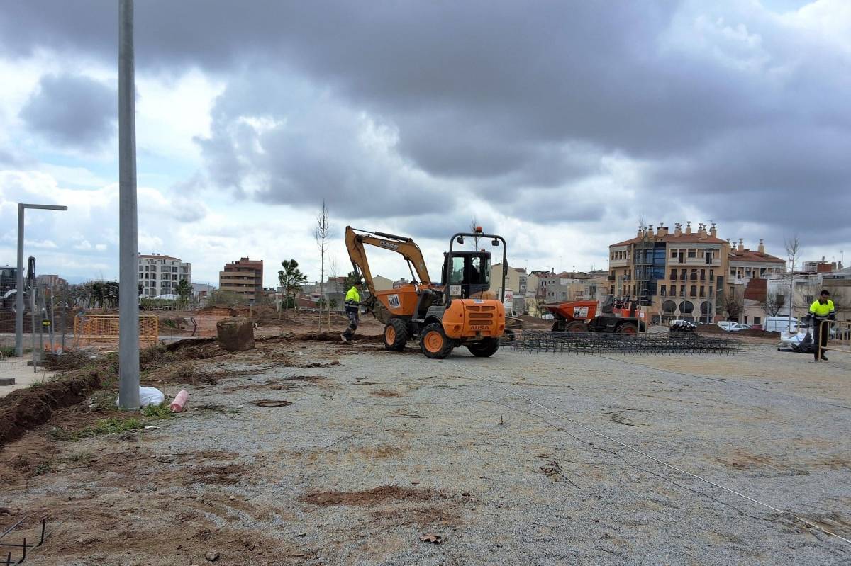 Comença la construcció de vuit noves pistes de petanca a l'entorn del Parc de la República