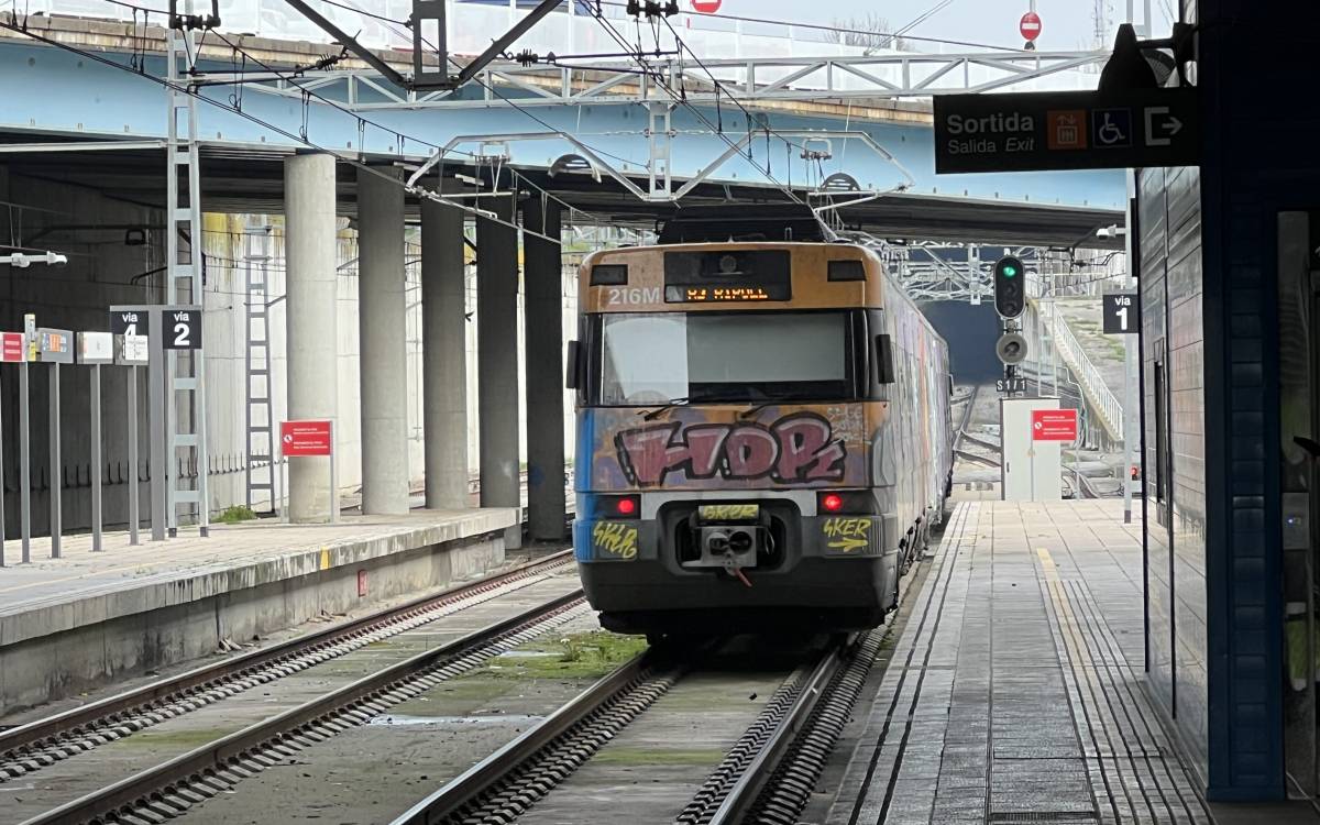 L'R3 recupera la circulació de trens entre Centelles i Ripoll