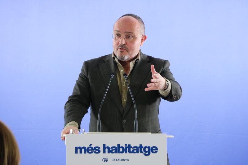 Alejandro Fernández anuncia que es presenta a la reelecció al capdavant del PP català