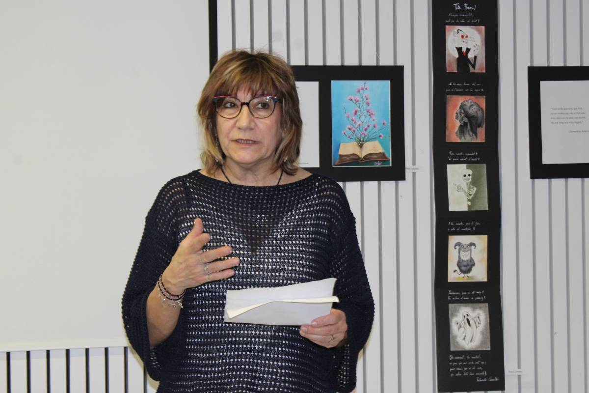 La biblioteca de Solsona mostra l'exposició «Colors, escrits: diàlegs entre artistes i poetes»