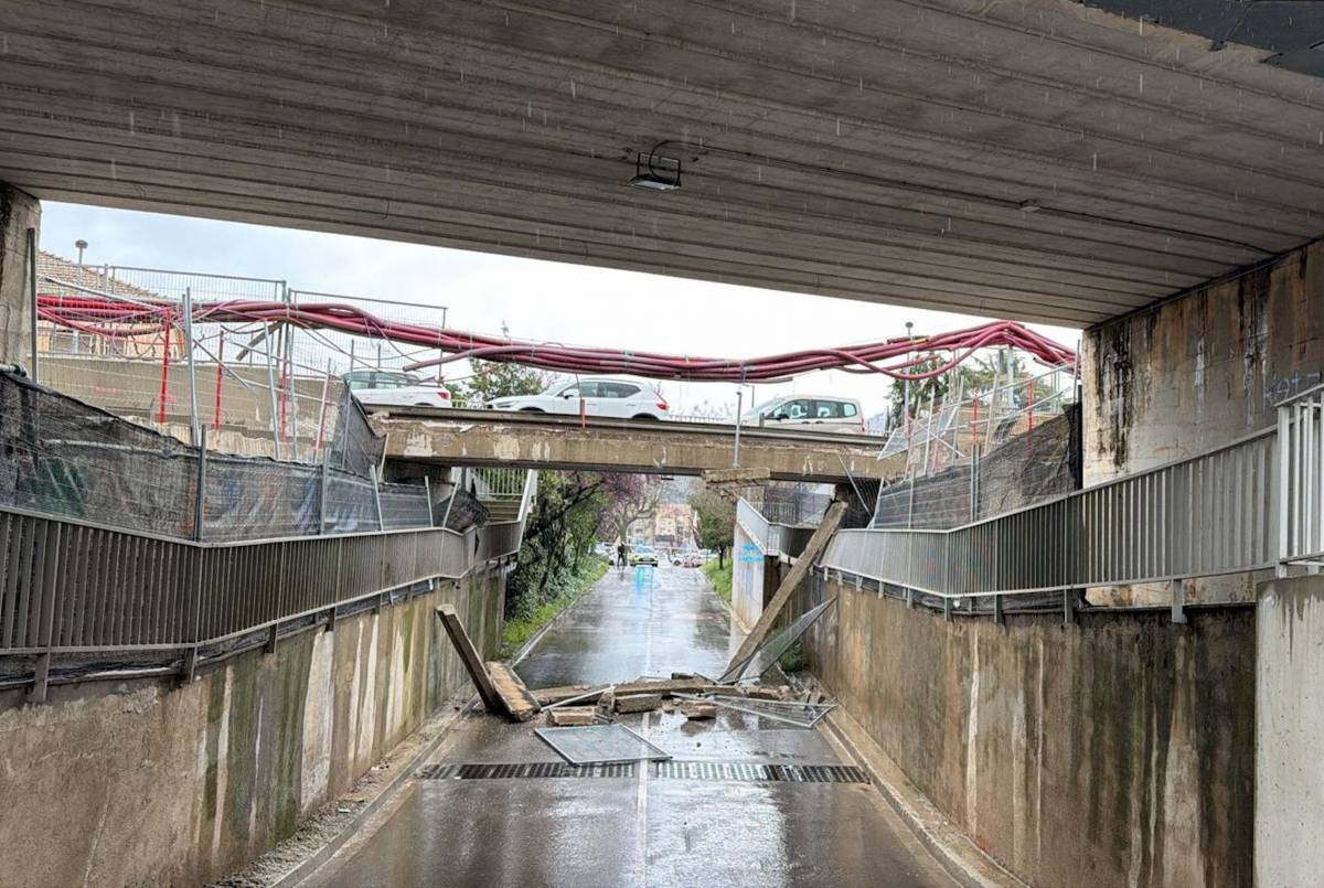 S'esfondra part d'un pont de la Garriga afectat per les obres de l'R3