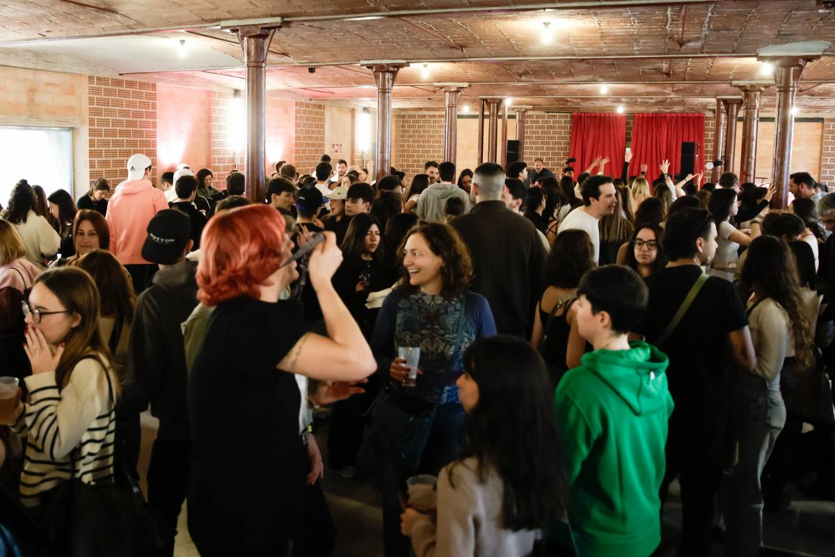 La Coffee Party s'estrena amb èxit i omple el Vapor de Prodis: "Ha vingut gent de totes les edats"