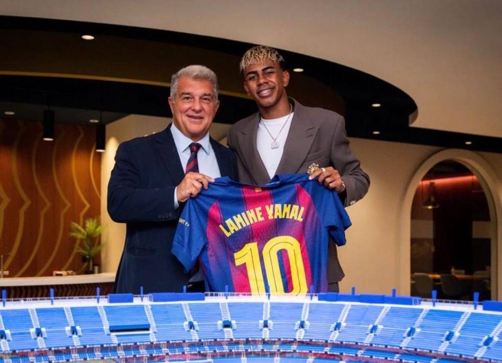 Lamine Yamal publica una foto amb Joan Laporta un dia abans de les eleccions al Barça