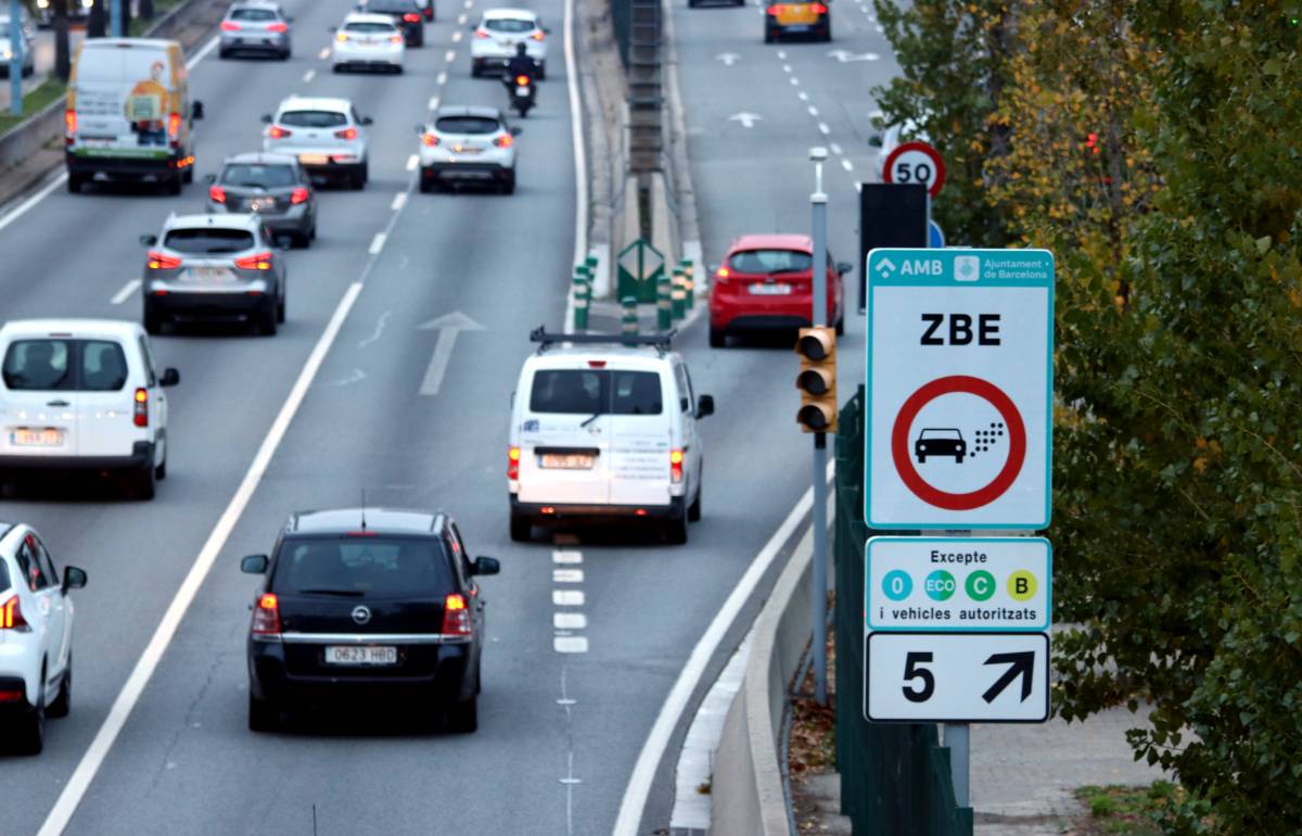Barcelona reactiva la zona de baixes emissions