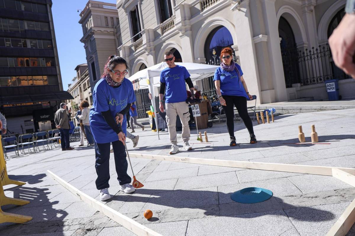 El Centre Ocupacional Xalest surt al carrer per reivindicar la inclusió amb la 14a Festa a la Ciutat