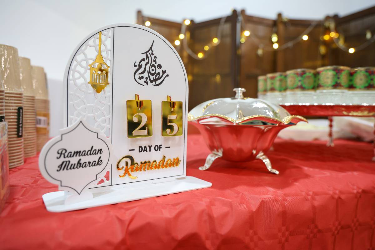 Celebració de l’iftar a la mesquita Annasiha de Torre-romeu - VÍCTOR CASTILLO Celebració de l’iftar a la mesquita Annasiha de Torre-romeu