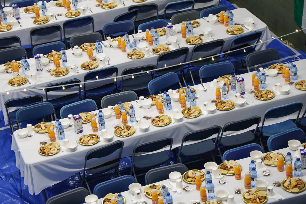 Celebració de l’iftar a la mesquita Annasiha de Torre-romeu - VÍCTOR CASTILLO Celebració de l’iftar a la mesquita Annasiha de Torre-romeu