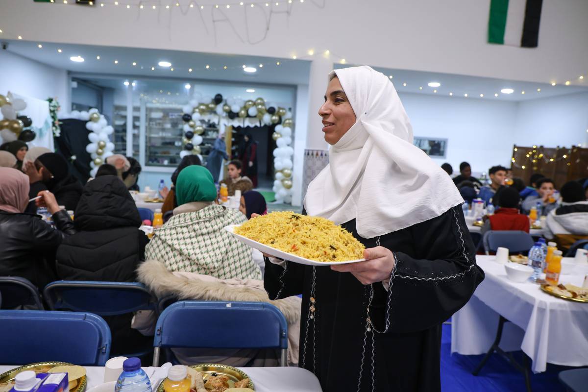 Celebració de l’iftar a la mesquita Annasiha de Torre-romeu - VÍCTOR CASTILLO Celebració de l’iftar a la mesquita Annasiha de Torre-romeu