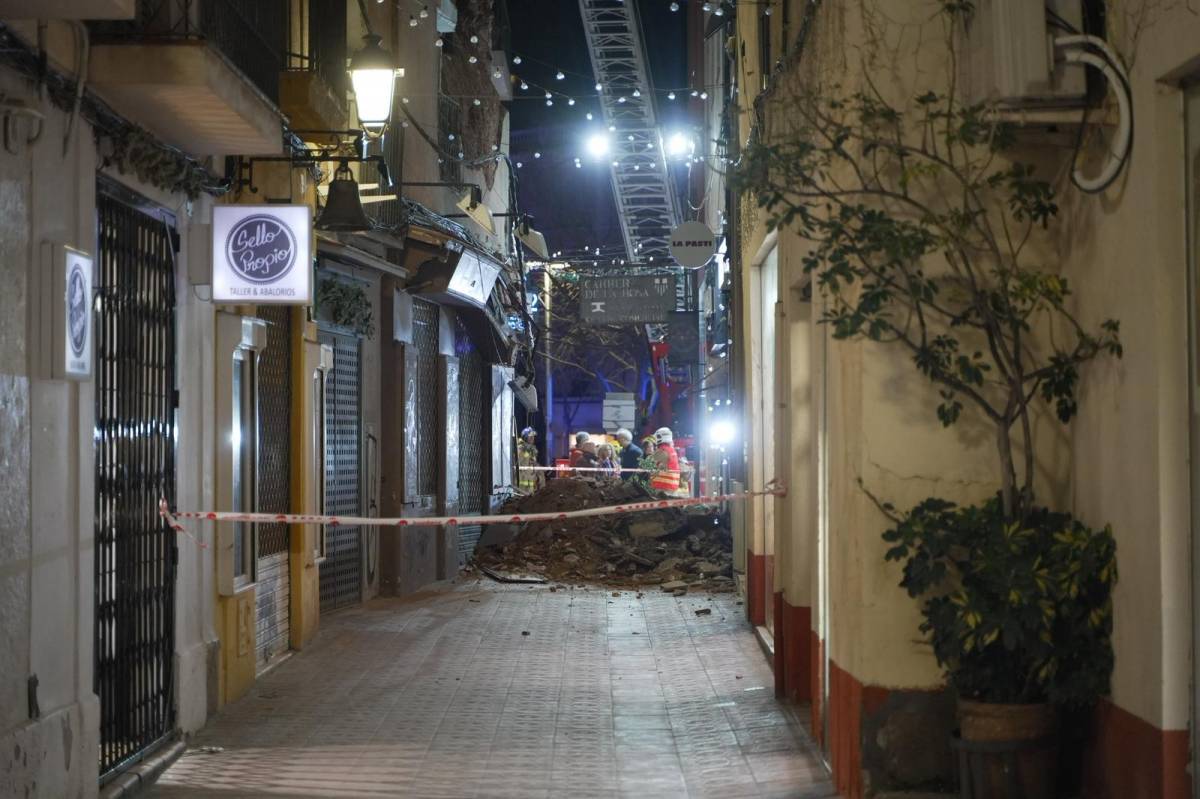 Despreniment d'un edifici al Centre de Sabadell