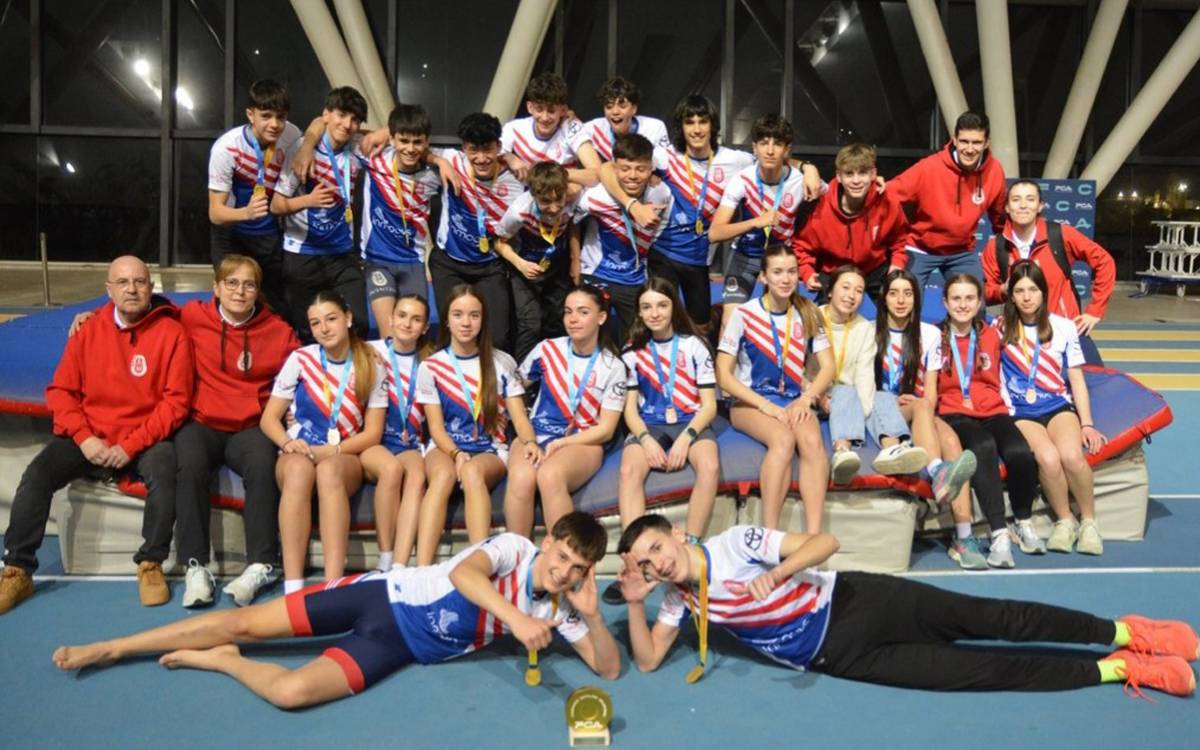 L'Avinent Manresa guanya el català sub16 masculí de clubs i el femení puja al podi