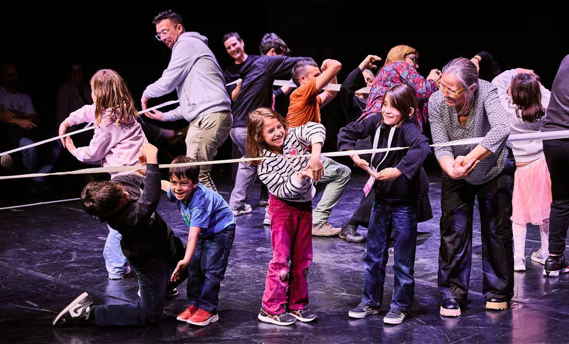 CREAMOVIMENT - Mercat de les Flors CREAMOVIMENT