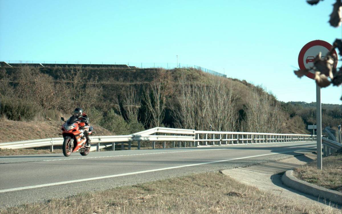Denuncien dues vegades a un motorista a Osona per excés de velocitat
