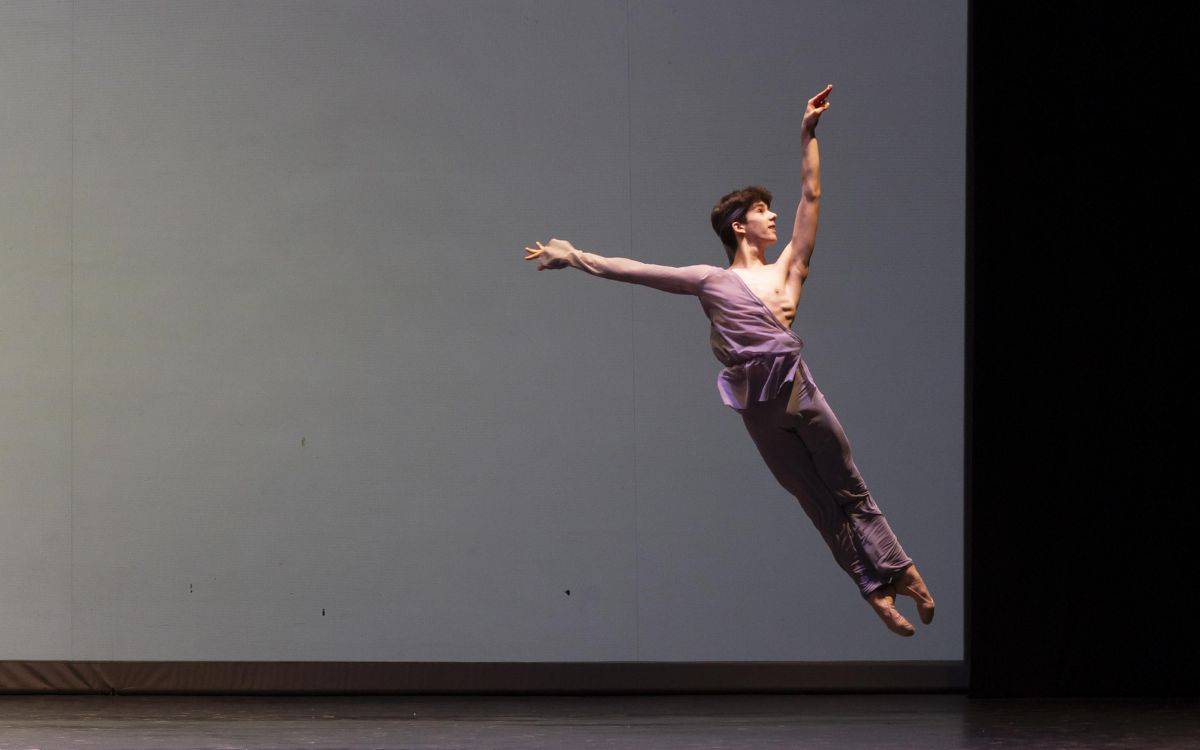 El ballarí madrileny Rubén Méndez guanya el Premi Internacional de Dansa Roseta Mauri de Reus