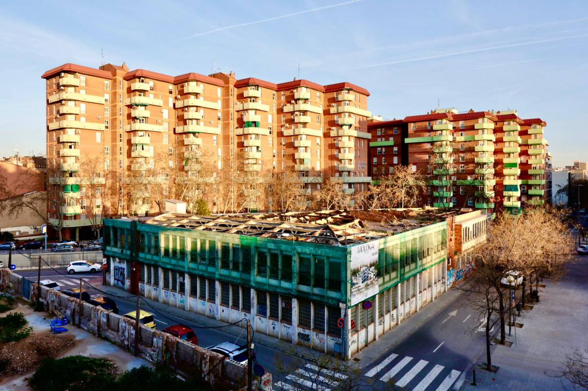 Primer pas per reconvertir l’antiga fàbrica Tèxtil Riba en un bloc de 24 habitatges