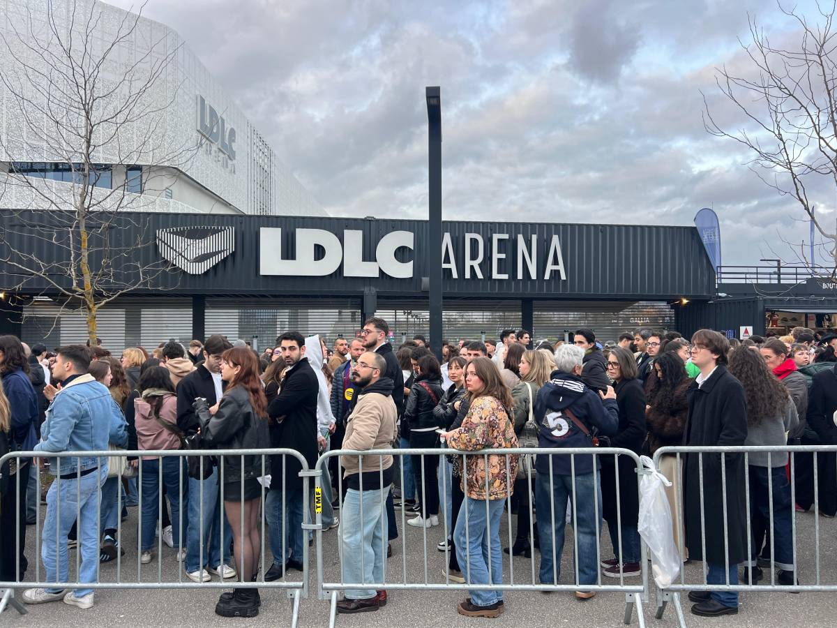 Rosalía omple Lió pel primer concert de la gira mundial «Lux»