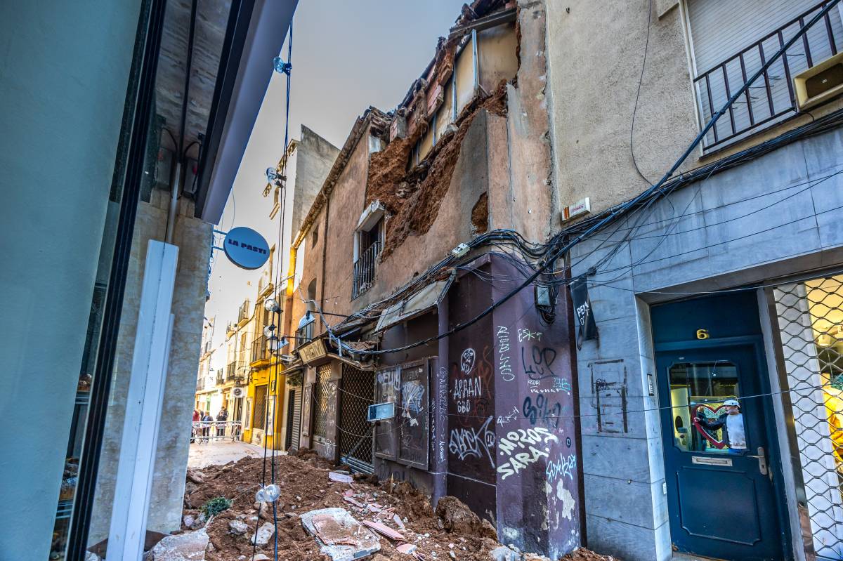 La tàpia, el material de la façana accidentada a Sabadell: 