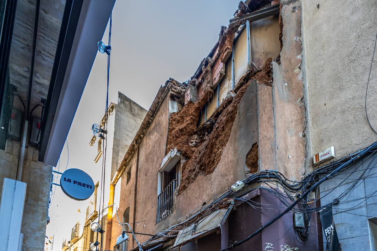 La tàpia, el material de la façana accidentada a Sabadell: "S'ha fet servir tota la vida"