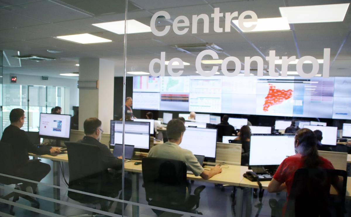 El CTTI, en una de les sales de control