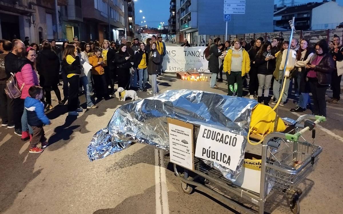 Rèquiem a Manresa per la mort prematura del pacte entre CCOO, UGT i Educació