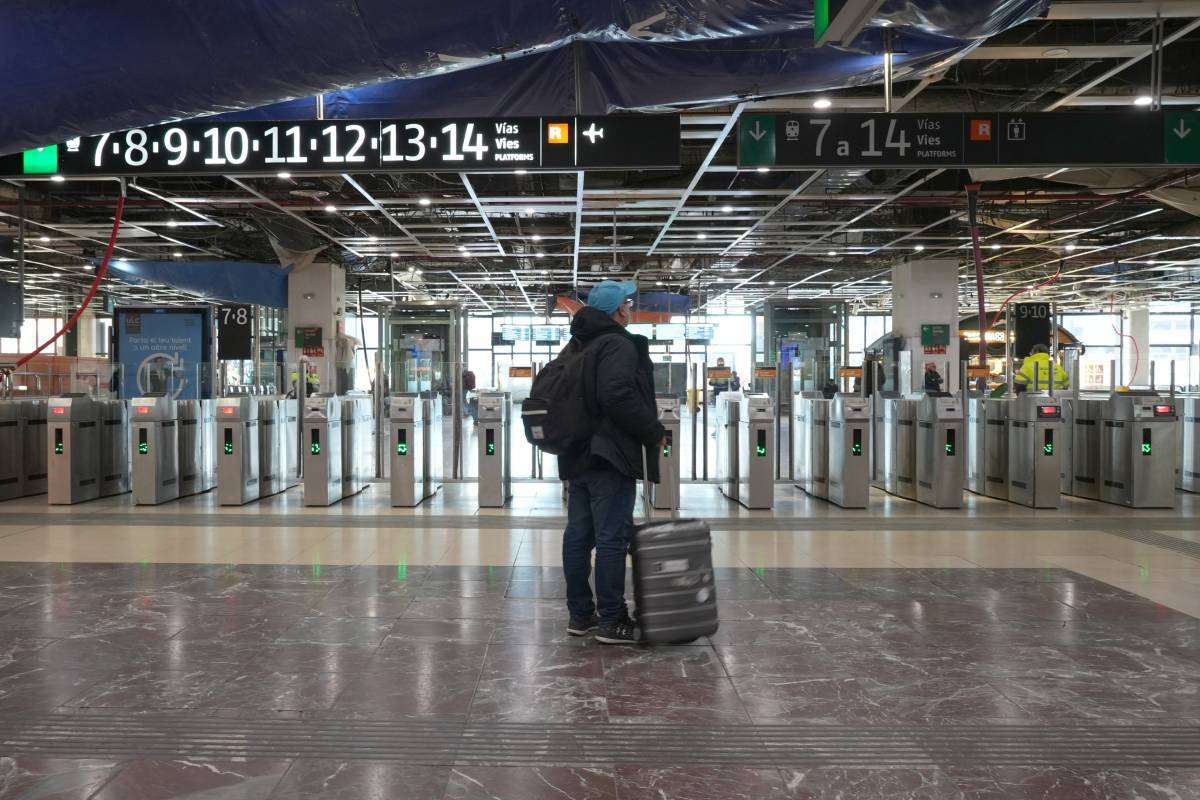 L'R4 de Rodalies, interrompuda des de Montcada bifurcació fins a Sants