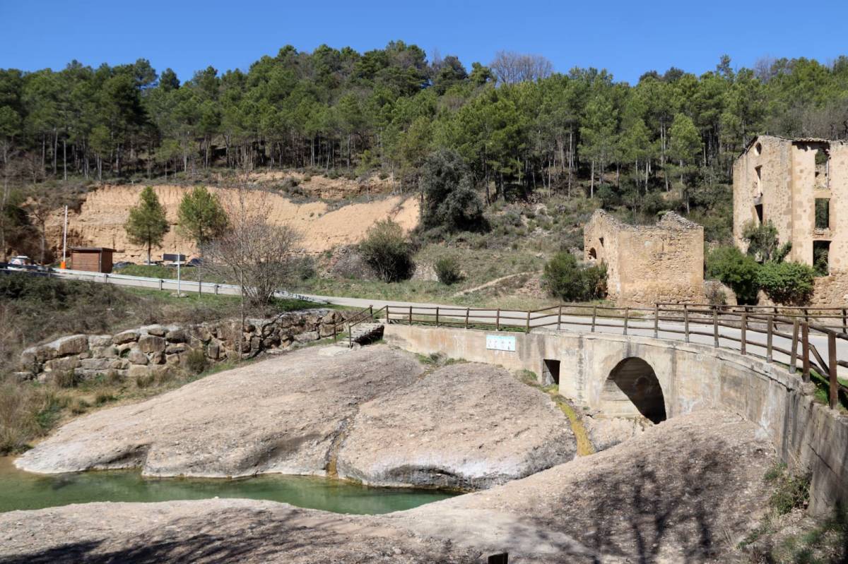 El Pont del Clop, a Lladurs, és una zona molt concorreguda per banyistes a l'estiu  - Mar Martí 