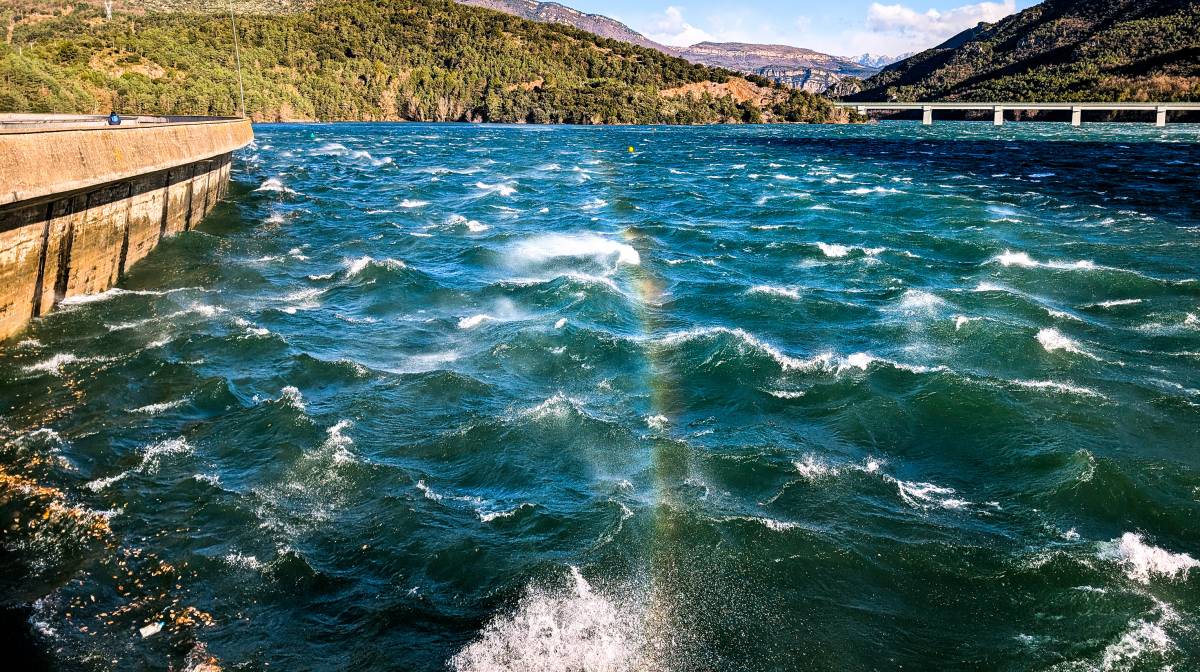 La patronal del Berguedà es mulla per la central de la Baells: «És una oportunitat estratègica»