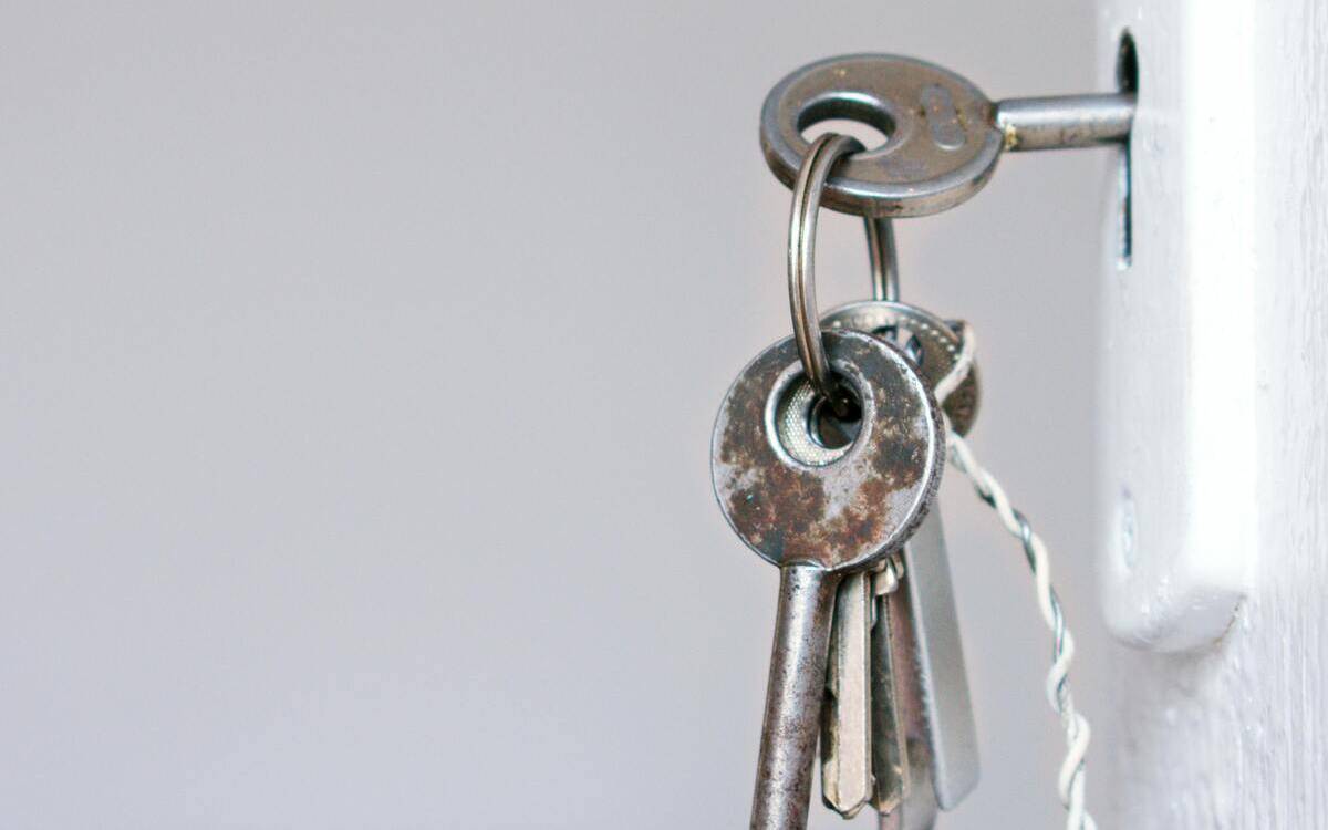 Un serraller ordena els millors i pitjors sistemes de seguretat per a la porta de casa: «No cometis aquest error»