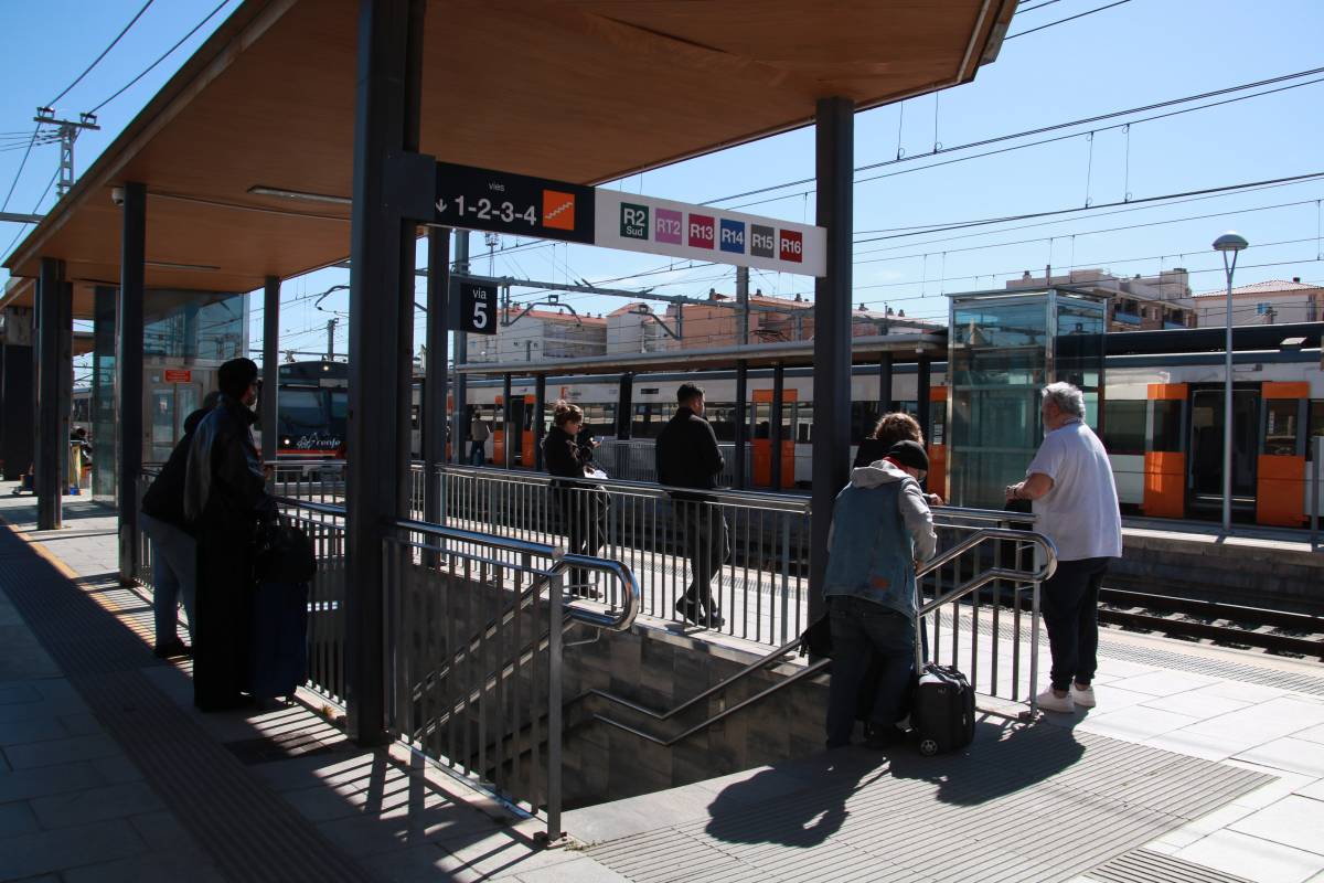 Una incidència a Sant Vicenç de Calders provoca talls a les línies R2 Sud, R4, R13, R14, R15, R16 i R17