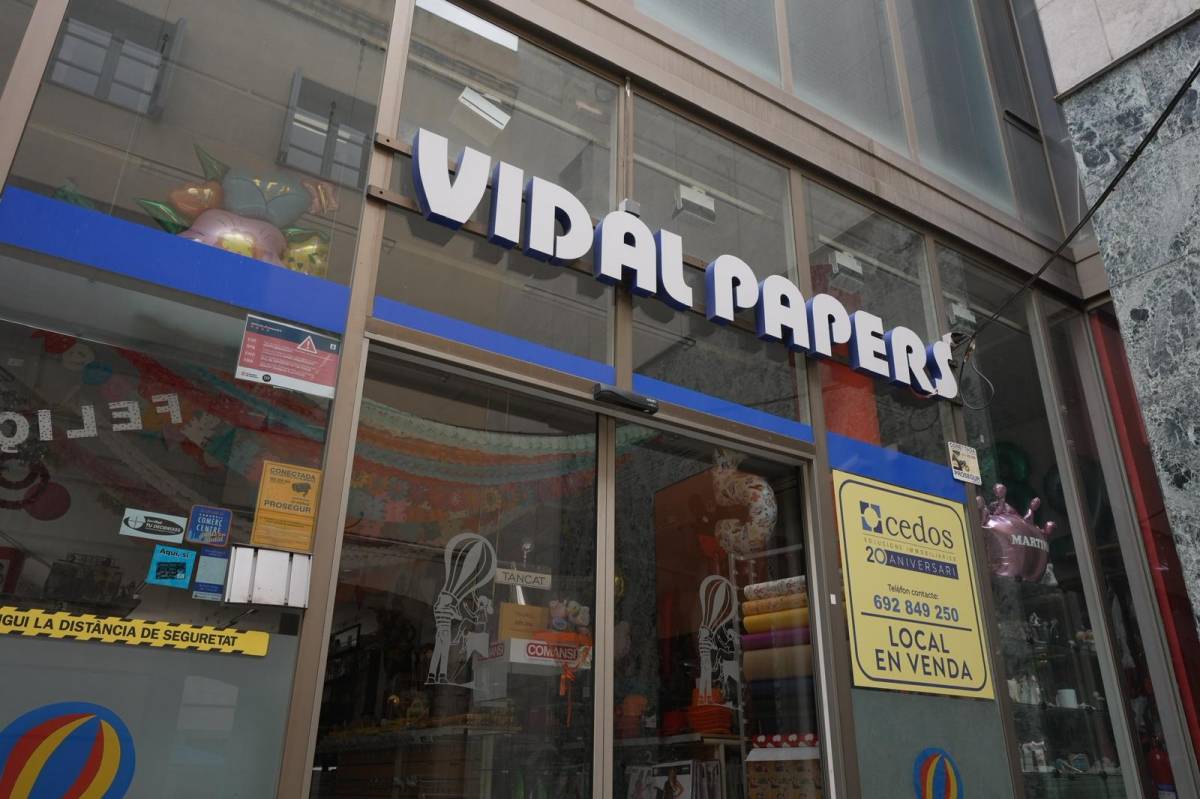 Vidal Papers abaixa la persiana definitivament
