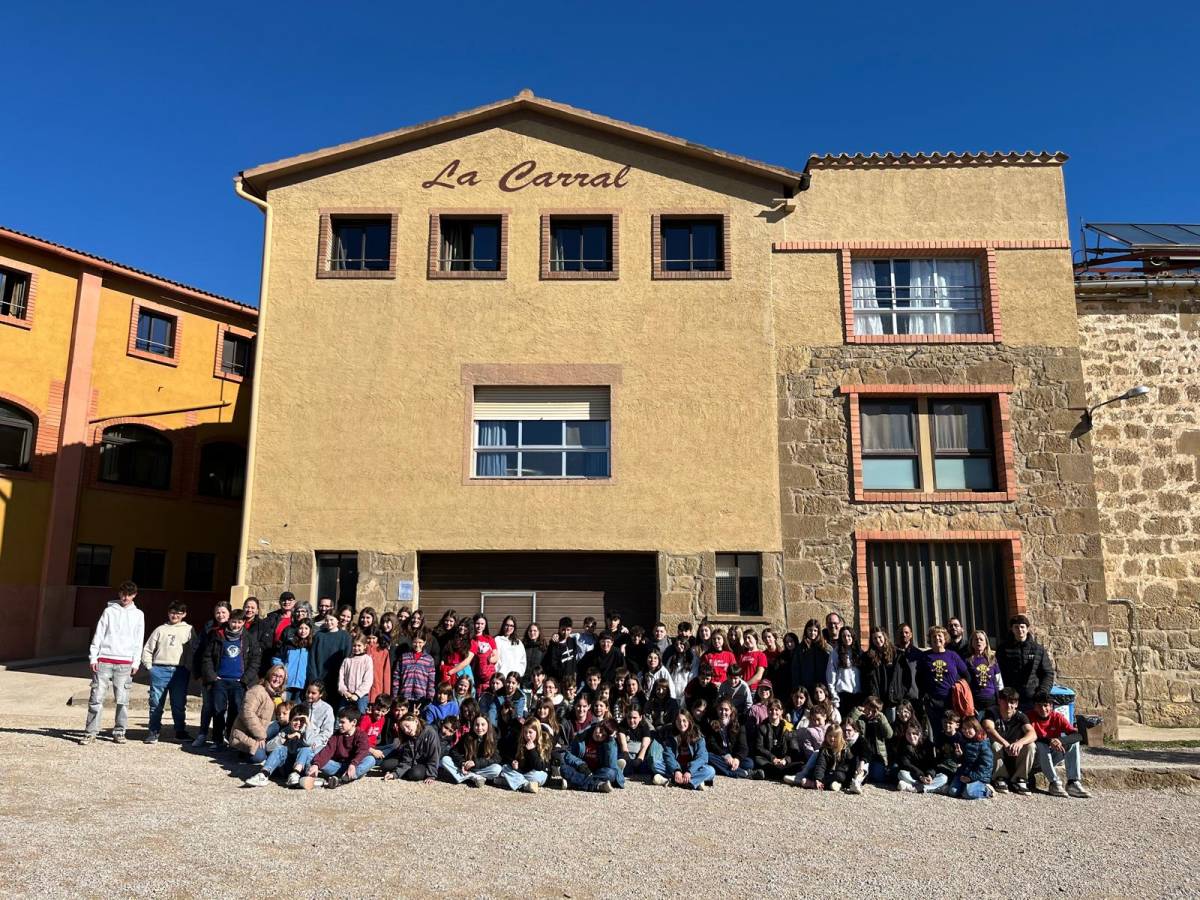 Una norantena d’alumnes d’escoles de música de Solsona, Súria, Vilafranca i Barcelona comparteixen partitures a La Carral