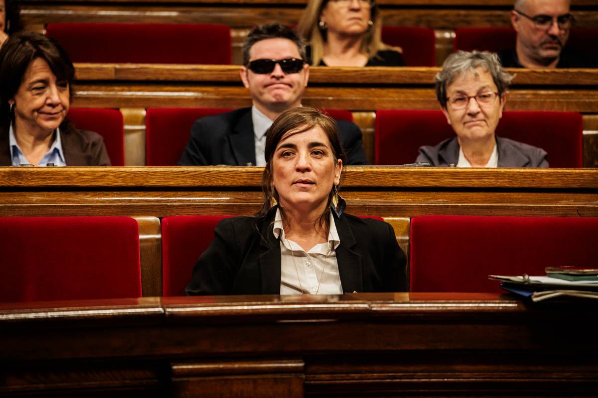 Picabaralla entre la consellera d'Universitats i Junts: «Pretén tirar la meva carrera a les escombraries?»