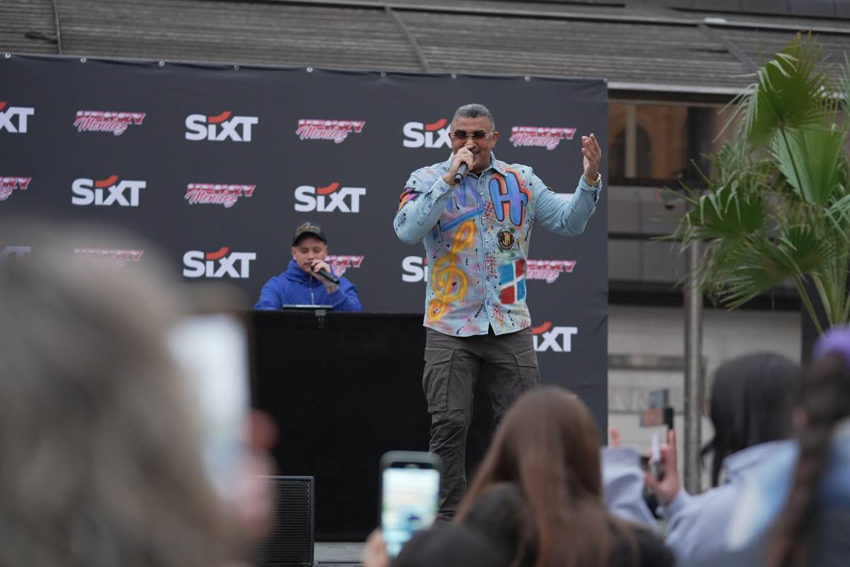 Henry Méndez a la plaça del Doctor Robert - DAVID CHAO