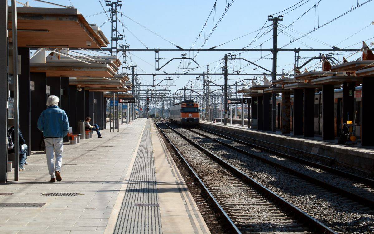 Així viuen els usuaris de Tarragona la crisi de Rodalies: «Angoixada i amb menys hores per a tot»