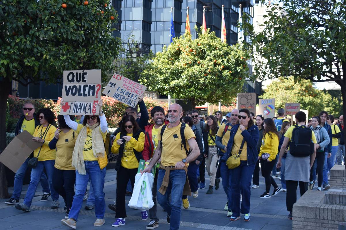 Professors ebrencs a la manifestació de Barcelona. - Joan Navarro Professors ebrencs a la manifestació de Barcelona.