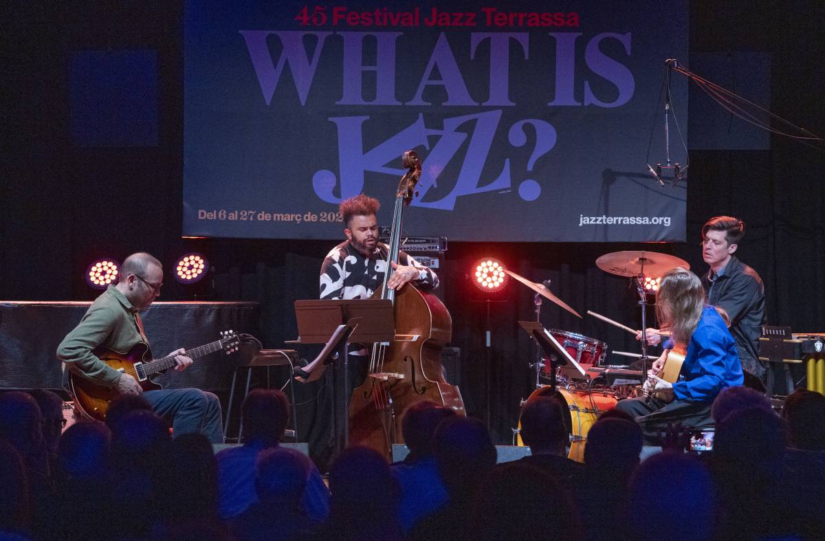 Moment del concert de Ches Smith - Nebridi Aróztegui Moment del concert de Ches Smith