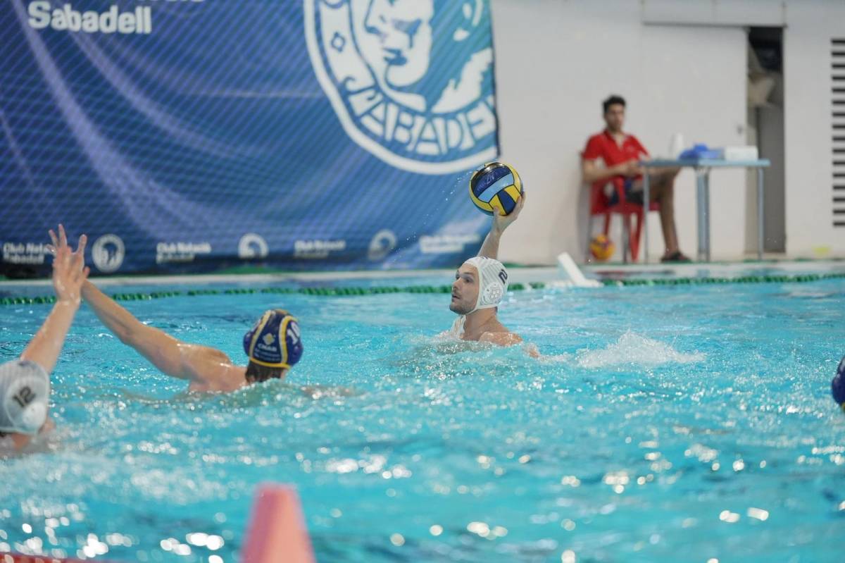 Famera, en un instant del duel davant del seu exequip - David Chao Famera, en un instant del duel davant del seu exequip